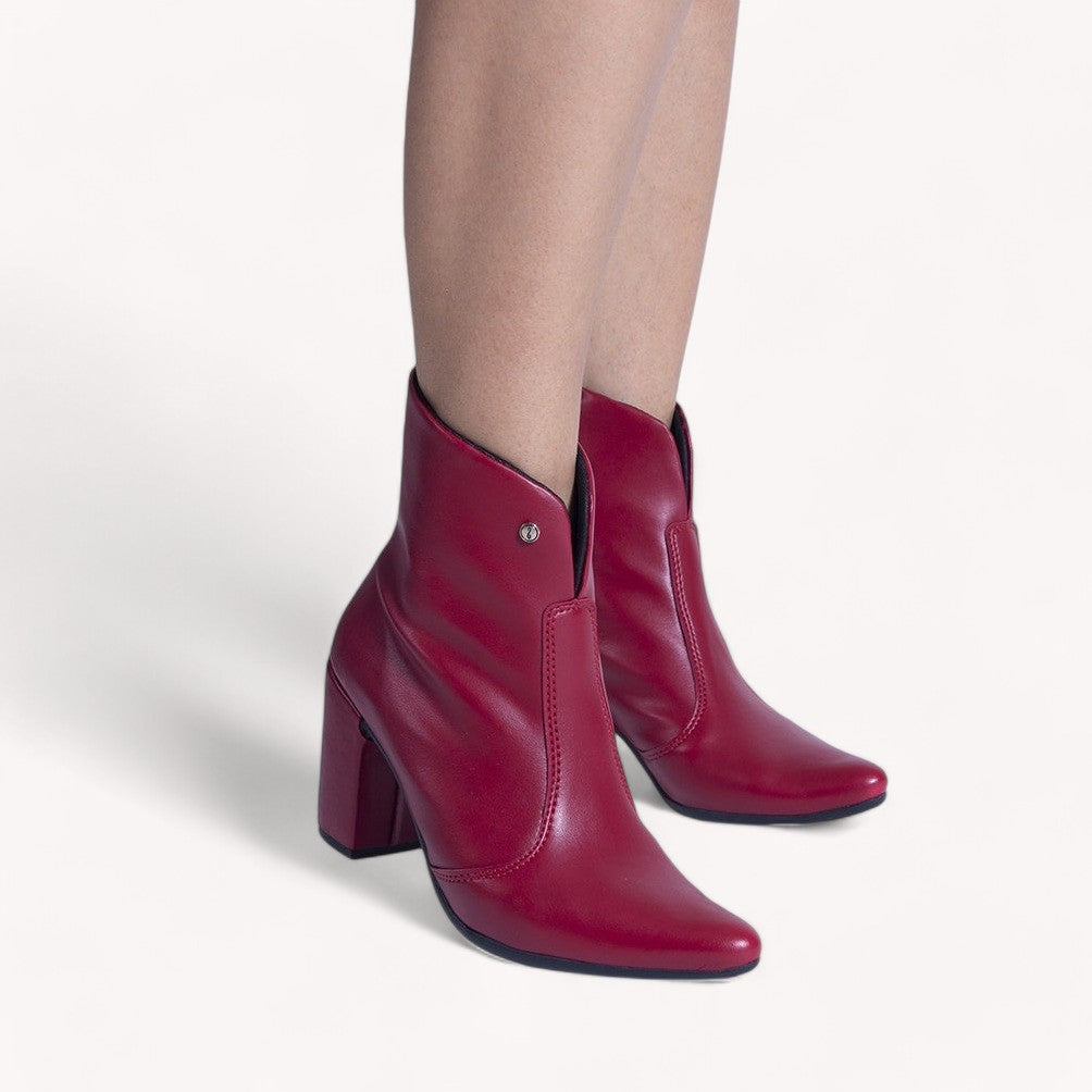 Bota Elaine