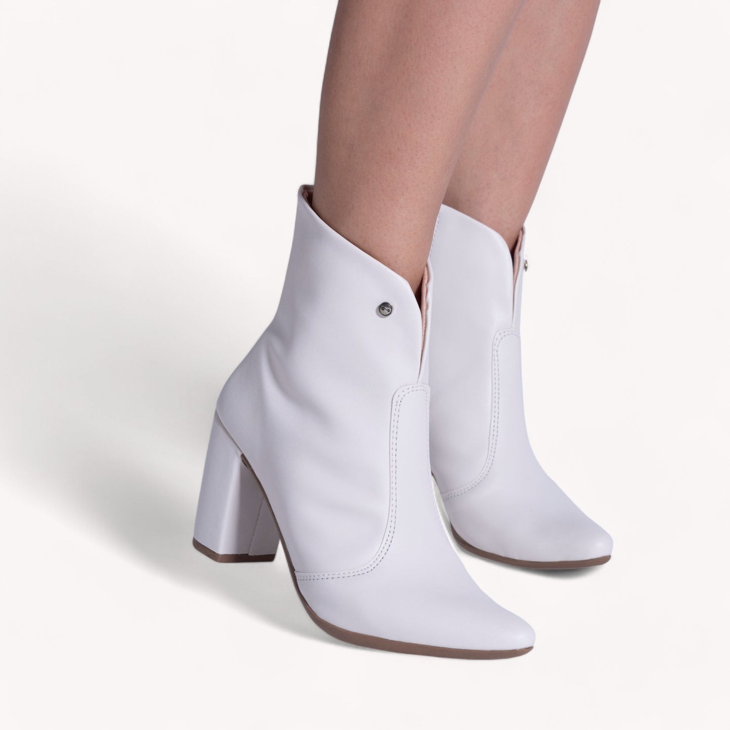 Bota Elaine