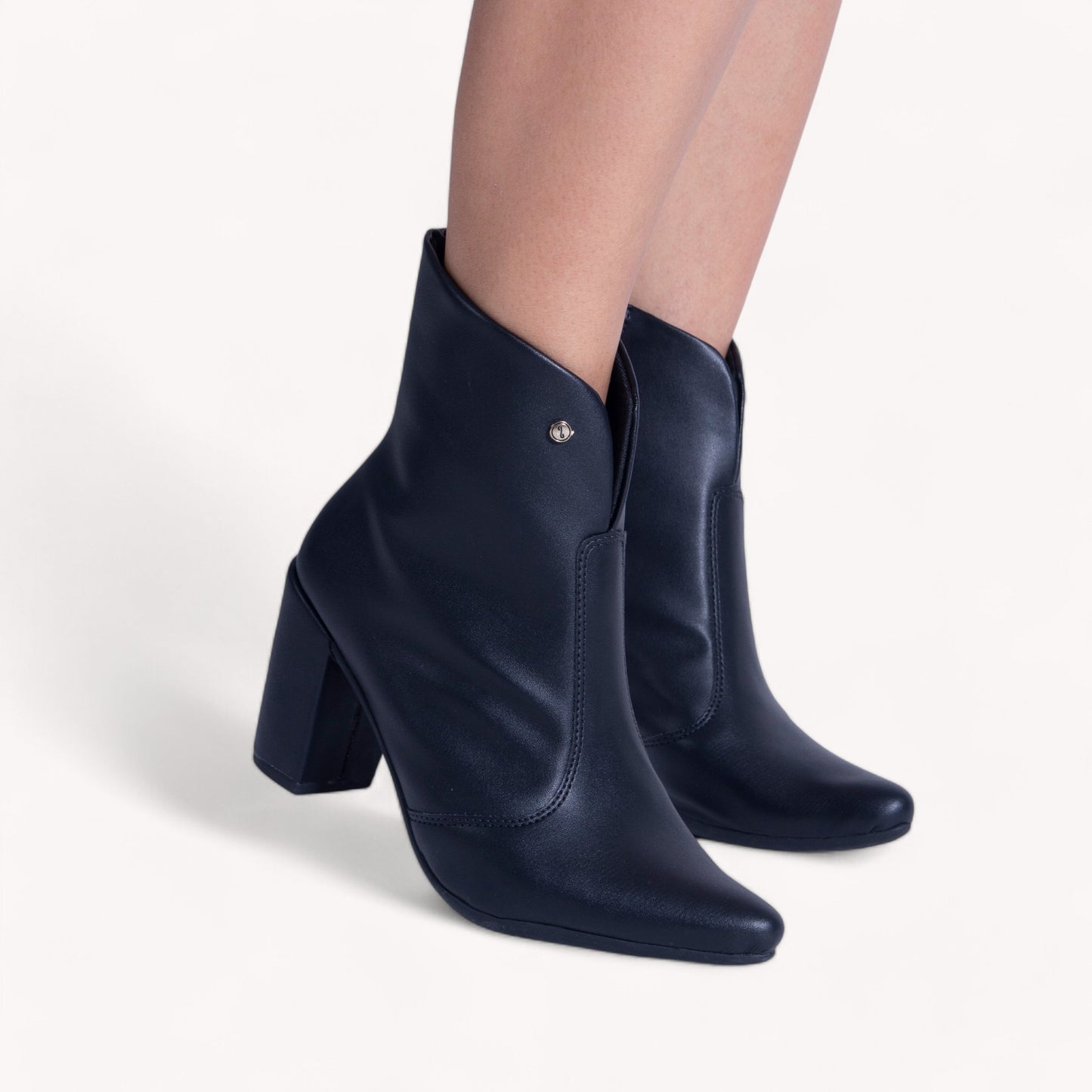 Bota Elaine